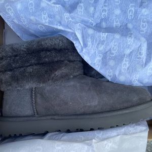Ugg’s Women Sz 8